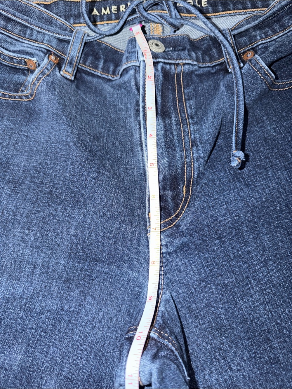 AE Stretch Barrel Jean. Size: 8 Long. - Picture 5 of 11